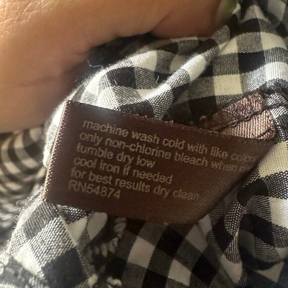 The Limited Gingham Ruffle Button-Down – Black & White - Picture 7 of 8